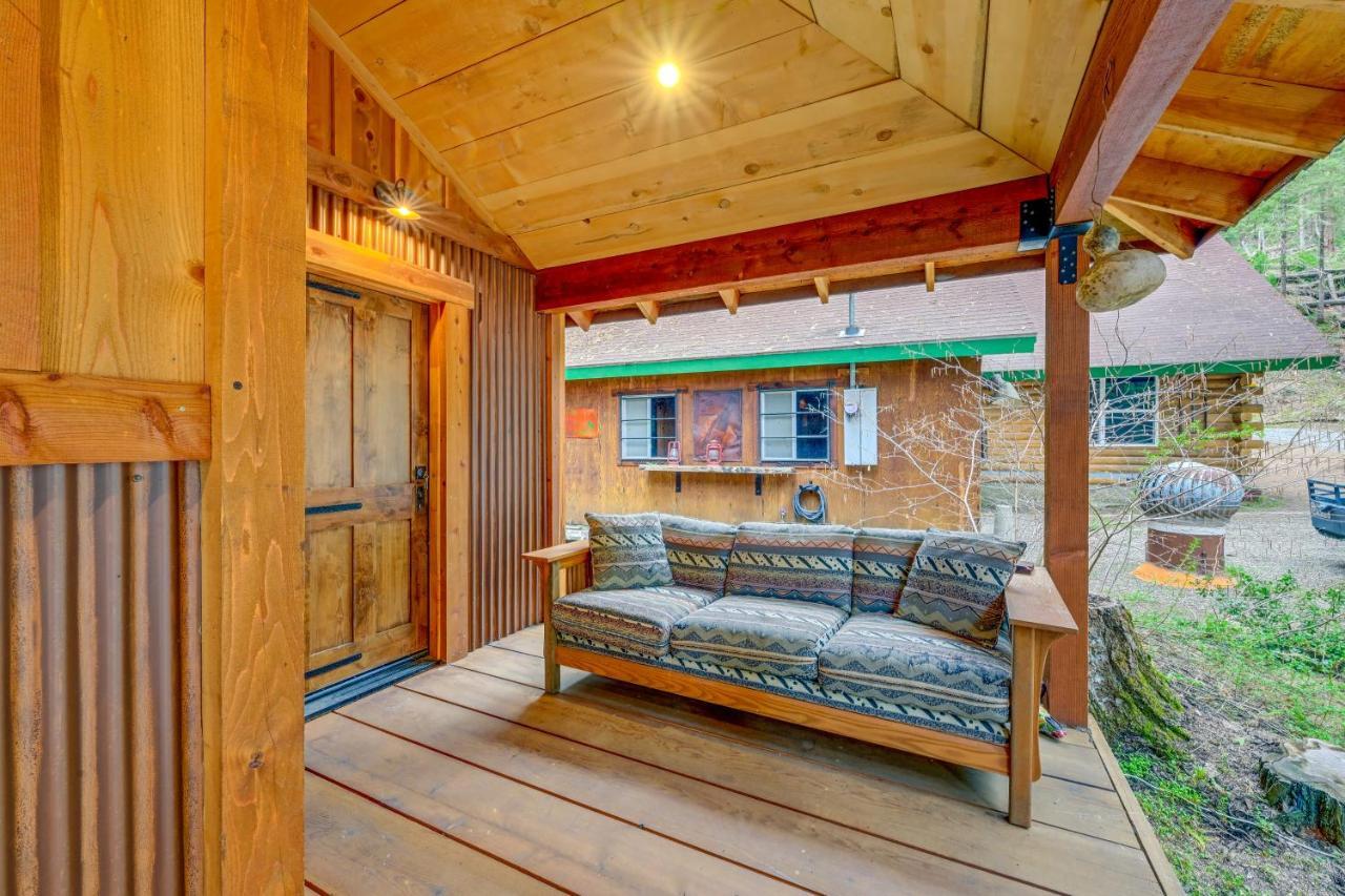 Enchanting Creekside Cabin Near Kings Canyon Park! Badger Ngoại thất bức ảnh